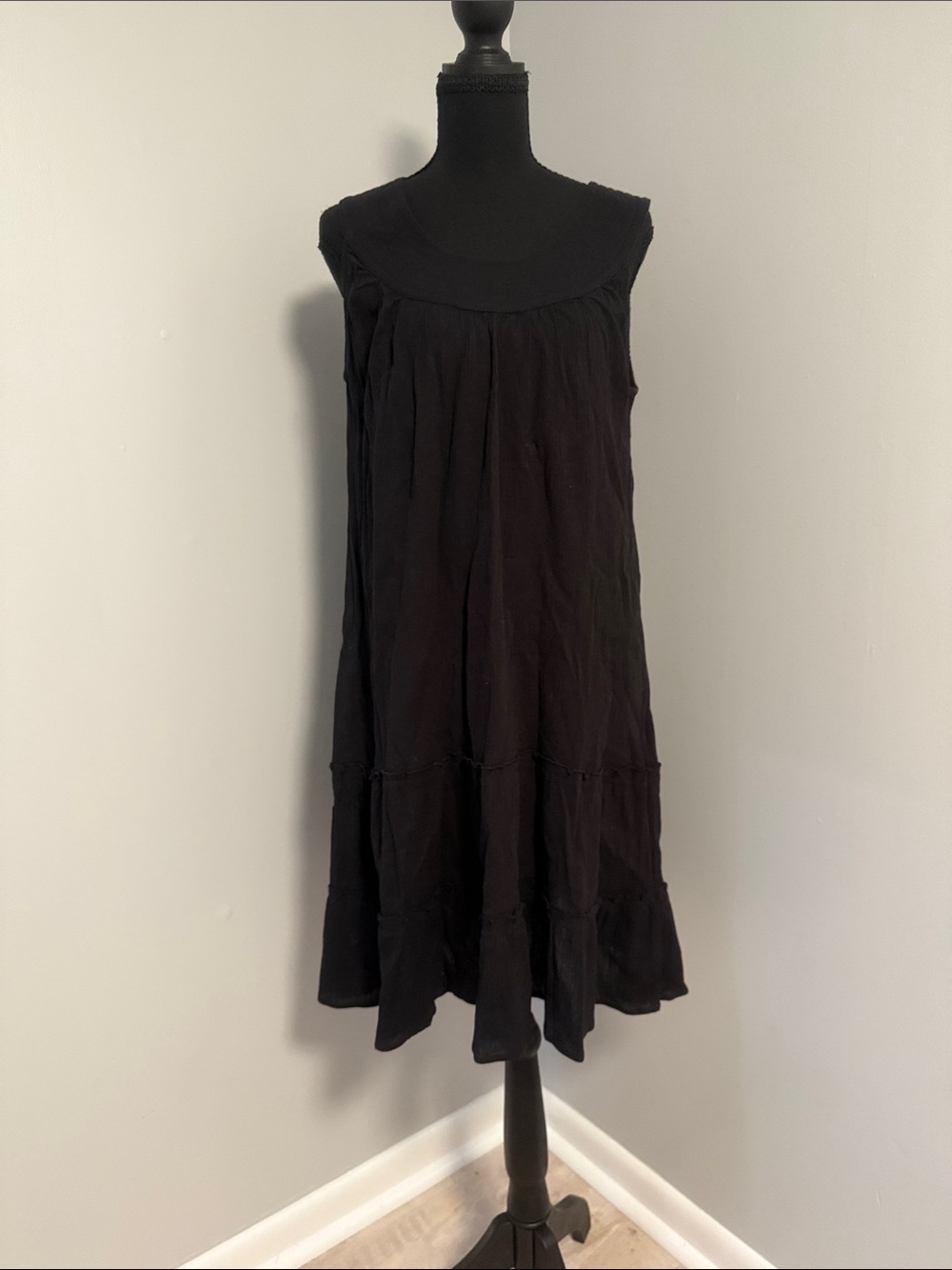 Anthony Richards Black Sleeveless Tiered Ruffle-Hem Dress